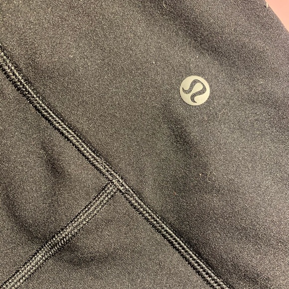Lululemon Laser-cut Leggings size 6, black - Picture 4 of 5